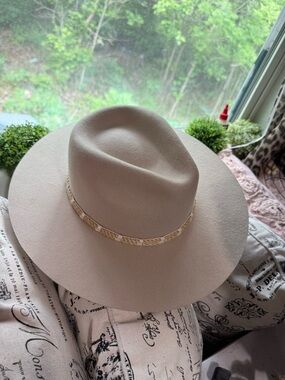 Anthropologie Cream 100% wool with Braided Band